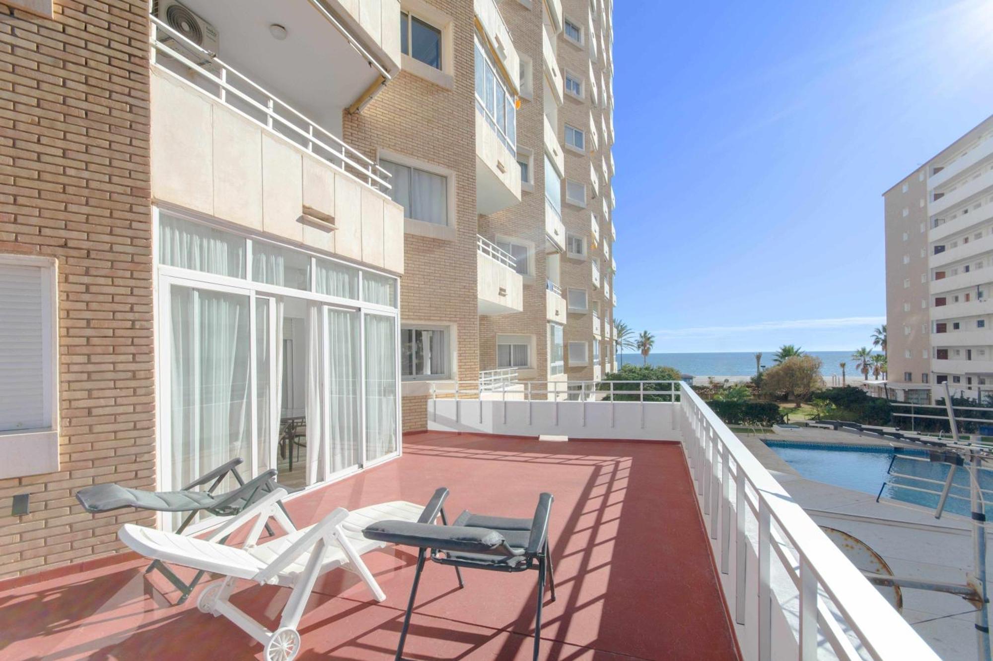 フエンヒロラRonda 3 Con Enorme Terraza Soleadaアパートメント エクステリア 写真
